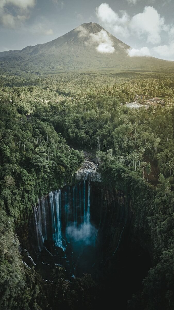 Nuswantara Tour & Travel - Tumpak Sewu Waterfall
